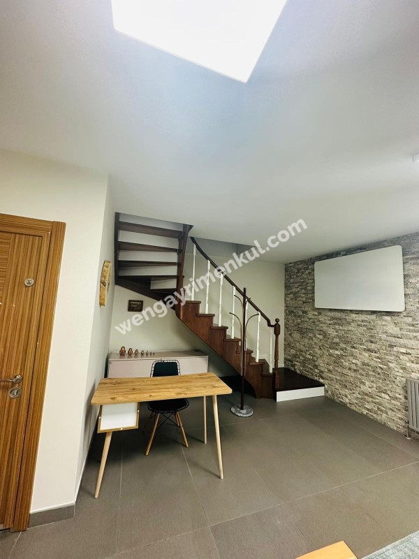 Çekmeköy Merkez mahallesinde kiralık dubleks ofis