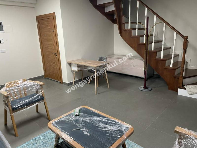 Çekmeköy Merkez mahallesinde kiralık dubleks ofis