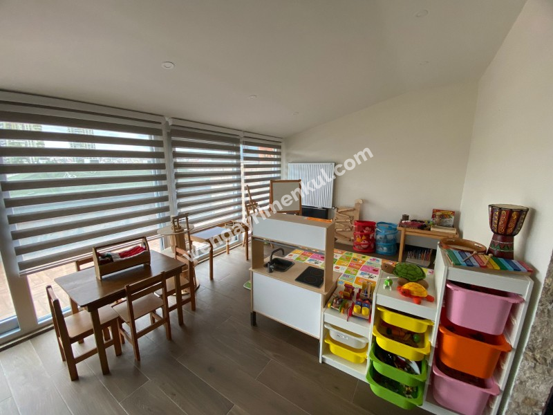 Çekmeköy Merkez mahallesinde kiralık dubleks ofis