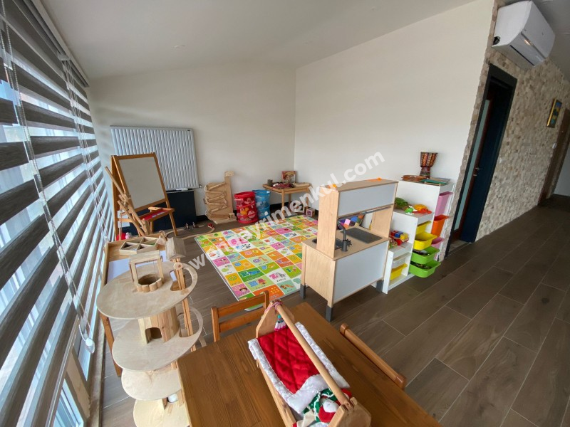 Çekmeköy Merkez mahallesinde kiralık dubleks ofis