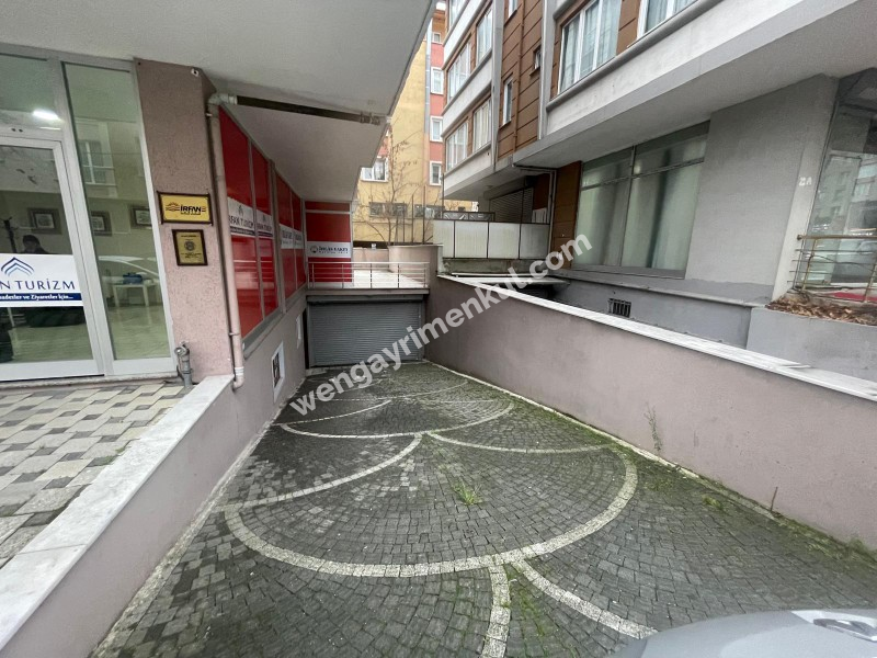 GÜNEY BATI CEPHELİ KAPALI OTOPARKLI ARAKAT DAİRE