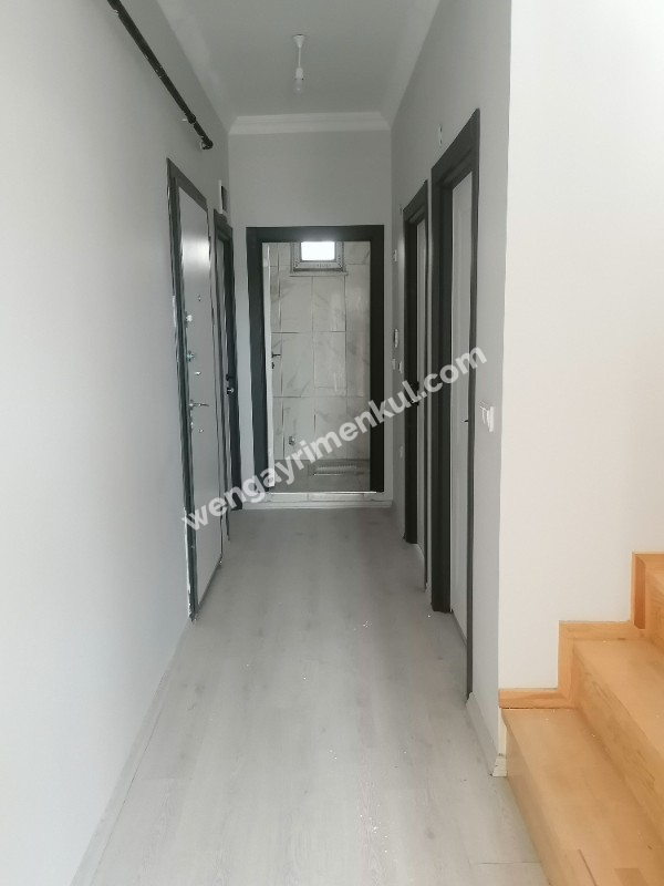 112 Acil Karşısı 7+1 Sıfır Satılık Çatı Dubleksi