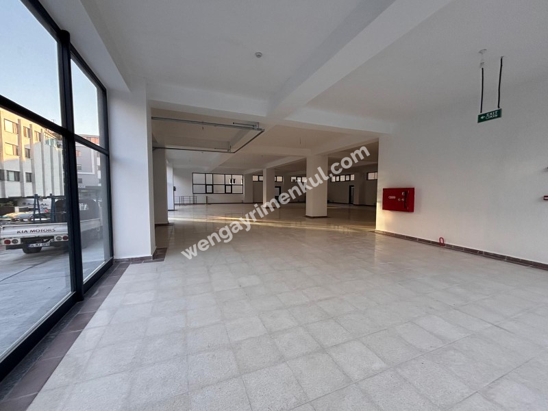 BAHÇELİEVLER ÇOBANÇEŞME KİRALIK 3800 M2 TİCARİ BİNA