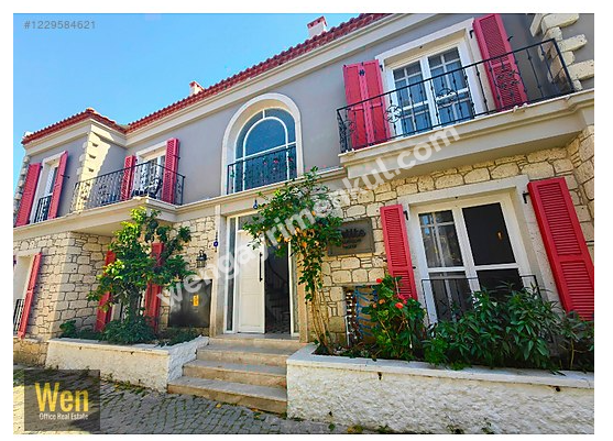 ÇEŞME MERKEZDE BİNA,8 ADET 1+1 EŞYALI DAİRE, BAHÇE+ORTAK ALANLAR