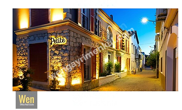 ÇEŞME MERKEZDE BİNA,8 ADET 1+1 EŞYALI DAİRE, BAHÇE+ORTAK ALANLAR