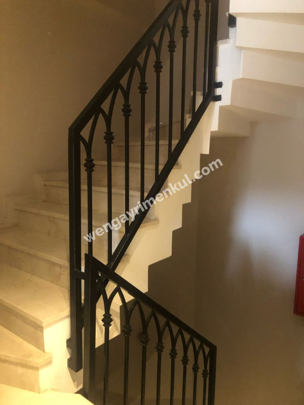 BAĞDAT CADDESİ NOTER SOKAKDA KUPON DAİRE SATILIK