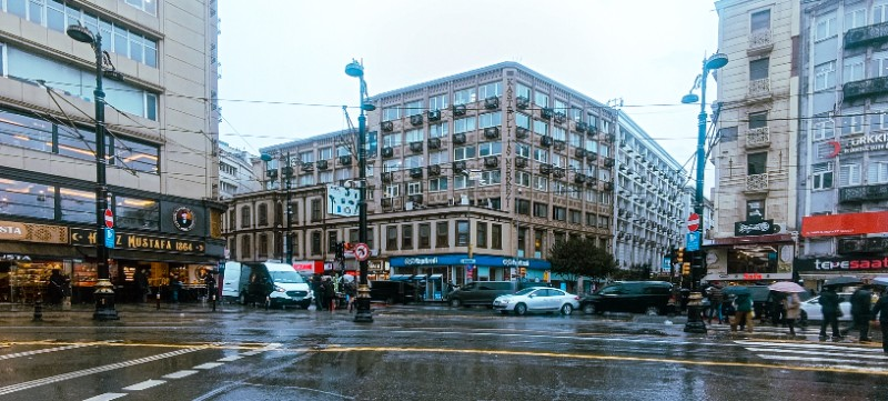 Sirkeci'nin Kalbinde, Kastelli Altın Han'da Karlı Bir Yatırım Fırsatı!