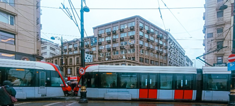 Sirkeci'nin Kalbinde, Kastelli Altın Han'da Karlı Bir Yatırım Fırsatı!