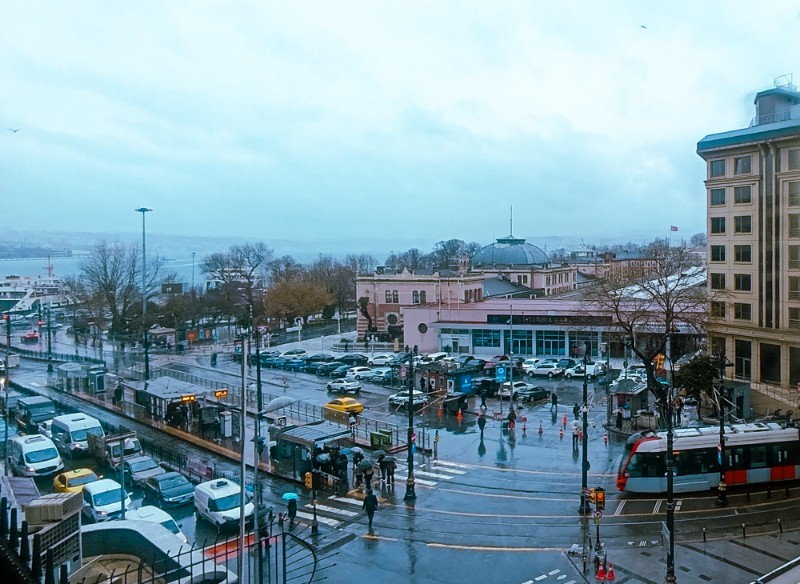Sirkeci'nin Kalbinde, Kastelli Altın Han'da Karlı Bir Yatırım Fırsatı!
