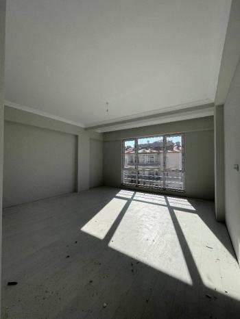 Güvenay-Çorum Bahçelievler İsmail Kakaç Okulu Civarı Satılık 3+1 Daire 