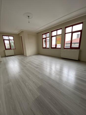 GÜVENAY- ÇORUM DR. İLHAN GÜREL CADDE ÜZERİ 4+1 KİRALIK DAİRE 