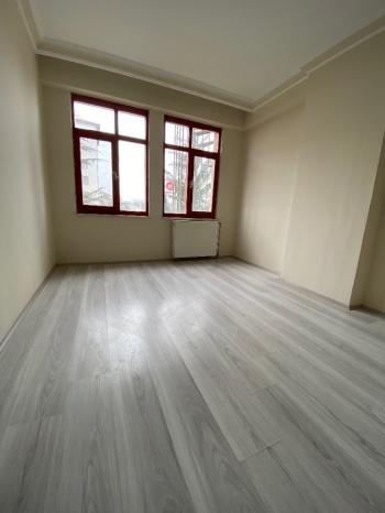 GÜVENAY- ÇORUM DR. İLHAN GÜREL CADDE ÜZERİ 4+1 KİRALIK DAİRE 