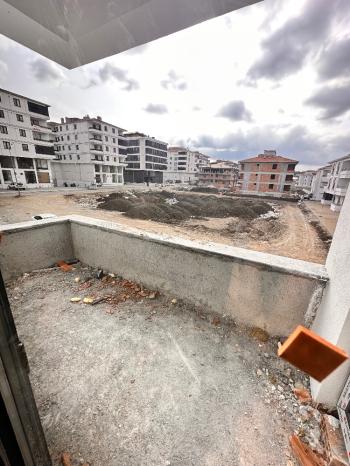 GÜVENAY - ÇORUM FEN LİSESİ BÖLGESİNDE SATILIK 2+1 DAİRE