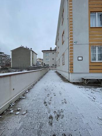 Güvenay - Çorum Kale Mah. Aşıklar Tepesi Cıvarı 3+1 Satılık Daire 