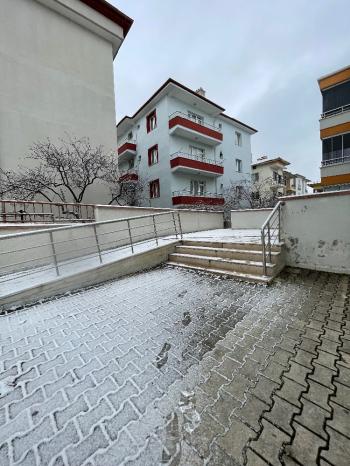 Güvenay - Çorum Kale Mah. Aşıklar Tepesi Cıvarı 3+1 Satılık Daire 