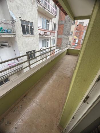 Güvenay - Çorum Askerlik Şube Karşısı Milönü Kavşağı 1+1 Eşyalı Kiralık Daire