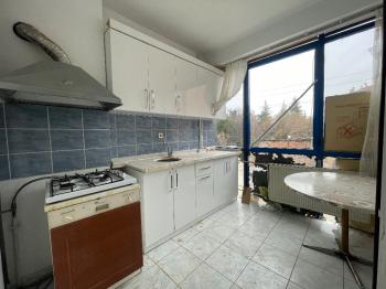 Güvenay - Çorum Askerlik Şubesi Karşısı Milönü Komple Bina