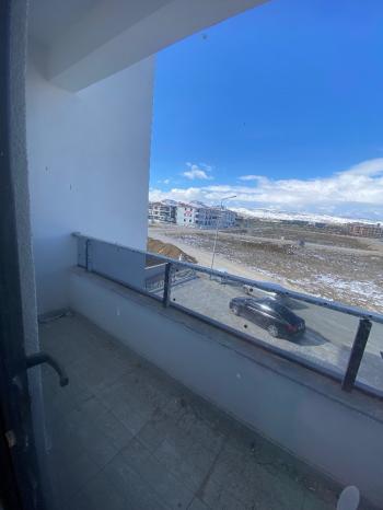 GÜVENAY - ÇORUM FEN LİSESİ CİVARI ARA KAT SATILIK 4+1 DAİRE