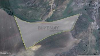 GÜVENAY - ÇORUM BÜĞET KÖYÜ ÜSTÜ 13.542 M² SATILIK TARLA