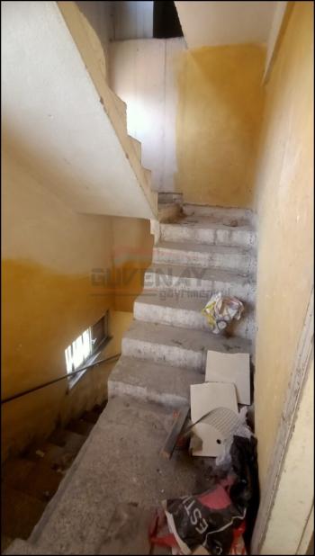 GÜVENAY - ÇORUM UĞUR MUMCU CADDESİ SATILIK 3 KATLI BİNA