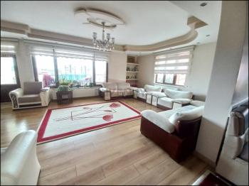 GÜVENAY -  ÇORUM BİNEVLER BARAJ YOLU 9+1 SATILIK VİLLA