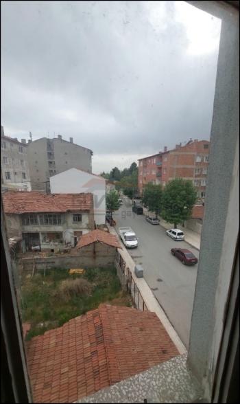 GÜVENAY - ÇORUM KIBRIS CADDESİNDE KOMPLE SATILIK BİNA