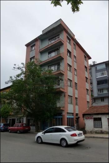 GÜVENAY - ÇORUM KIBRIS CADDESİNDE KOMPLE SATILIK BİNA