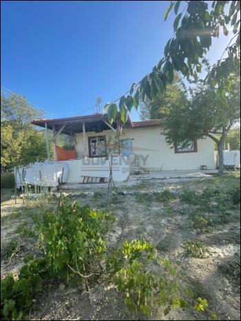 GÜVENAY - ÇORUM ÇEŞMEÖREN BOYRALI'DA ACİL SATILIK BAĞ EVİ 