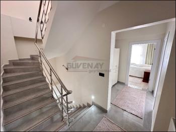 GÜVENAY - ÇORUM BİNEVLER ANA CADDE YANI 6+1 SATILIK TRİPLEKS  VİLLA