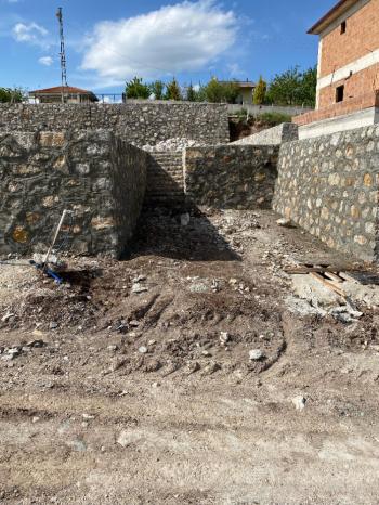 Güvenay - Çorum Osmancı Yolu Üzeri Sarmaşaya Gelmeden Sağda Villa Arsası