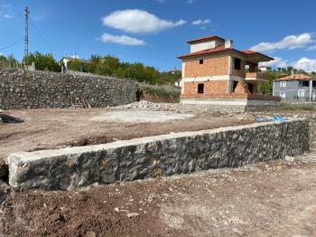 Güvenay - Çorum Osmancı Yolu Üzeri Sarmaşaya Gelmeden Sağda Villa Arsası