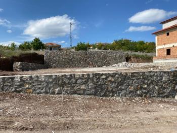 Güvenay - Çorum Osmancı Yolu Üzeri Sarmaşaya Gelmeden Sağda Villa Arsası