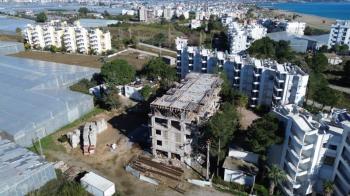 ANAMUR CERENLER MEVKİİNDE SATILIK DENİZE ÇOK YAKIN 1+1 DAİRELER