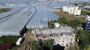 ANAMUR CERENLER MEVKİİNDE SATILIK DENİZE ÇOK YAKIN 1+1 DAİRELER