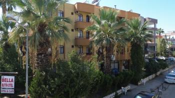 ANAMUR İSKELE SAHİLE 100 MT SATILIK BUTİK OTEL