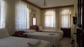 ANAMUR İSKELE SAHİLE 100 MT SATILIK BUTİK OTEL
