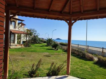 MERSİN BOZYAZININ EN GÖZDE SİTE İÇİNDE DENİZE SIFIR TRİPLEKS
