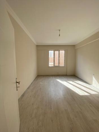 ANAMUR YEŞİLYURT KİRALIK 3+1 BAKIMLI DAİRE