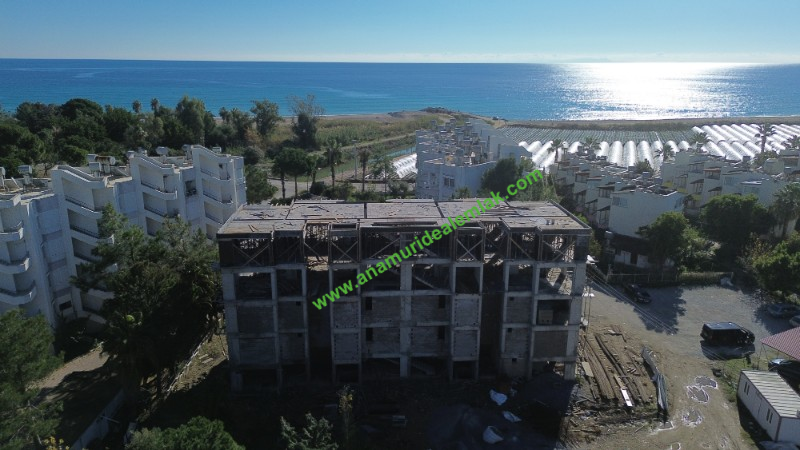 ANAMUR CERENLER MEVKİİNDE SATILIK DENİZE ÇOK YAKIN 1+1 DAİRELER