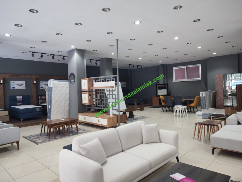ANAMUR D 400 ÜZERİ SATILIK 900 M2 MAĞAZA