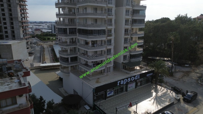 ANAMUR D 400 ÜZERİ SATILIK 900 M2 MAĞAZA