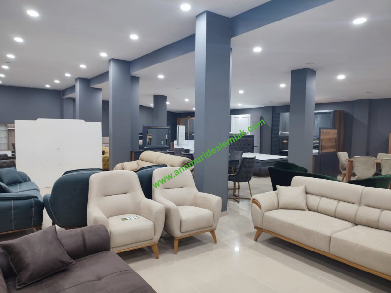 ANAMUR D 400 ÜZERİ SATILIK 900 M2 MAĞAZA