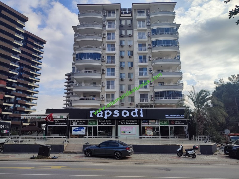 ANAMUR D 400 ÜZERİ SATILIK 900 M2 MAĞAZA
