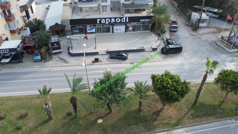 ANAMUR D 400 ÜZERİ SATILIK 900 M2 MAĞAZA