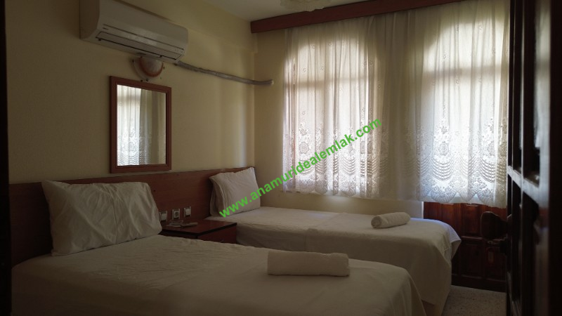 ANAMUR İSKELE SAHİLE 100 MT SATILIK BUTİK OTEL