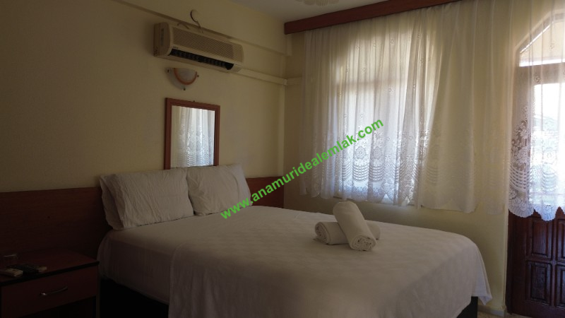 ANAMUR İSKELE SAHİLE 100 MT SATILIK BUTİK OTEL
