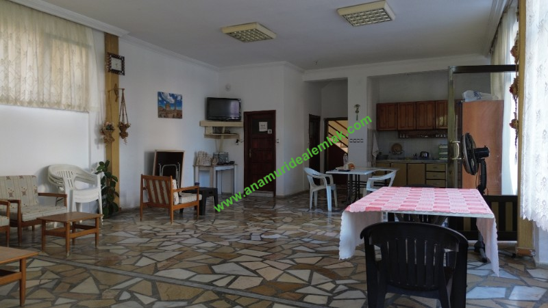 ANAMUR İSKELE SAHİLE 100 MT SATILIK BUTİK OTEL