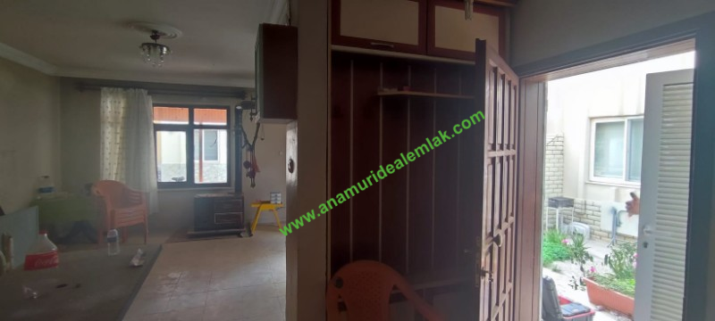 ANAMUR KARDELEN SİTESİNDE SATILIK TRİPLEKS 