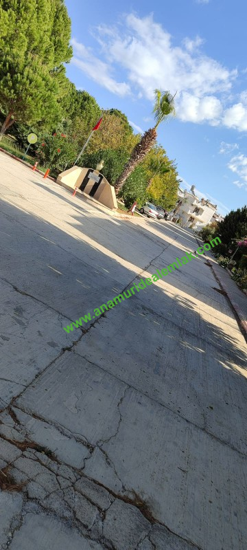 ANAMUR ÖRENDE DENİZE 200 METRE MESAFEDE TRİPLEKS SATILIK YAZLIK