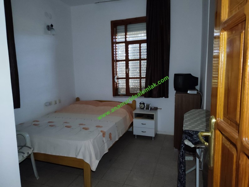 ANAMUR ÖRENDE DENİZE 200 METRE MESAFEDE TRİPLEKS SATILIK YAZLIK